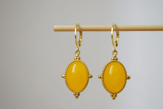 Gelbe Jade Ohrringe, Ovale Edelstein Ohrringe, Boho Chic Ohrringe, Ornament Unikat Schmuck Geschenk für Sie