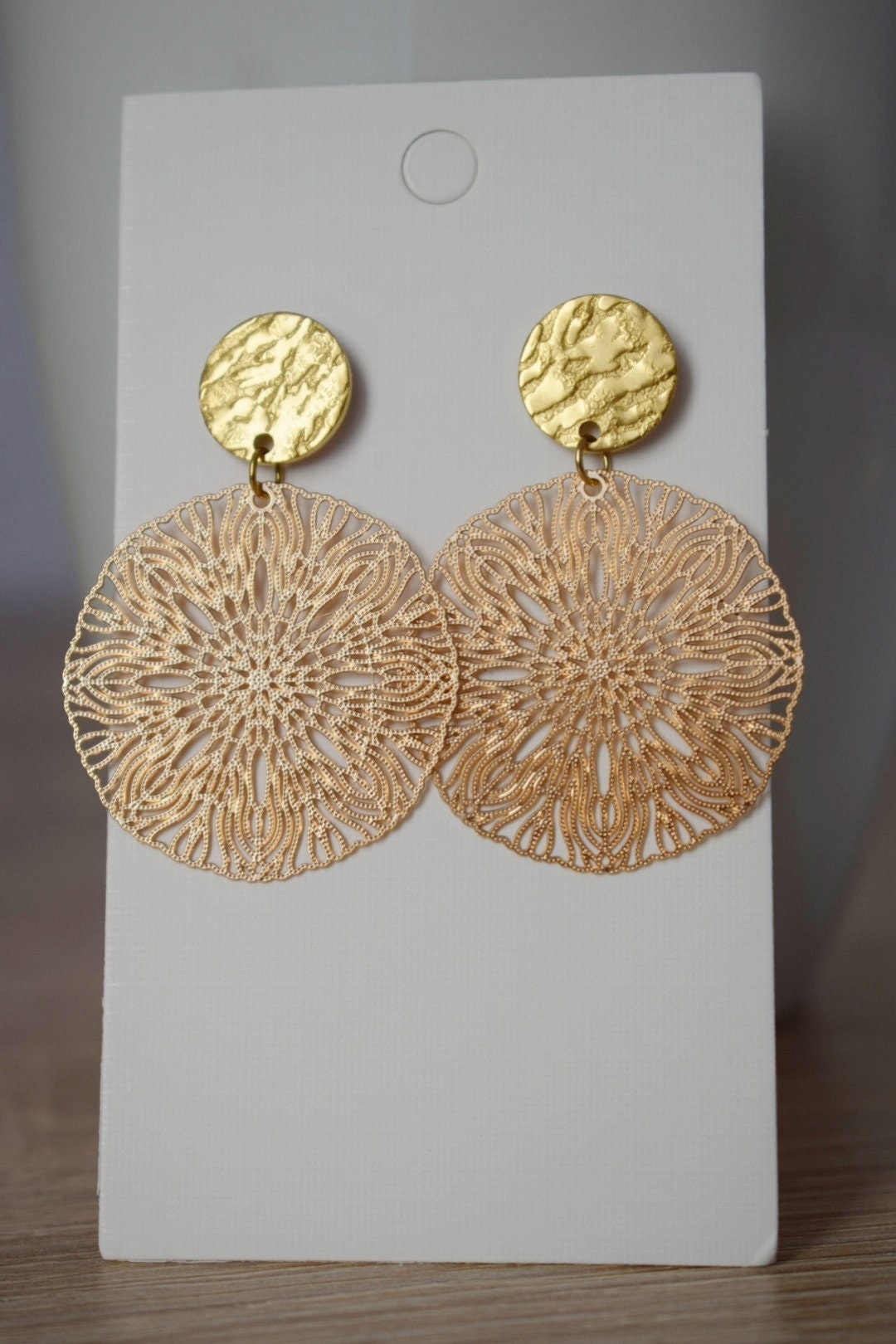 Ornament-Ohrringe für Frauen, Mandala-Ohrstecker, Runde filigrane Ohrstecker, Boho-Chic-Ohrringe, Leichter Schmuck, Hängende Ohrstecker, Geschenk für Sie