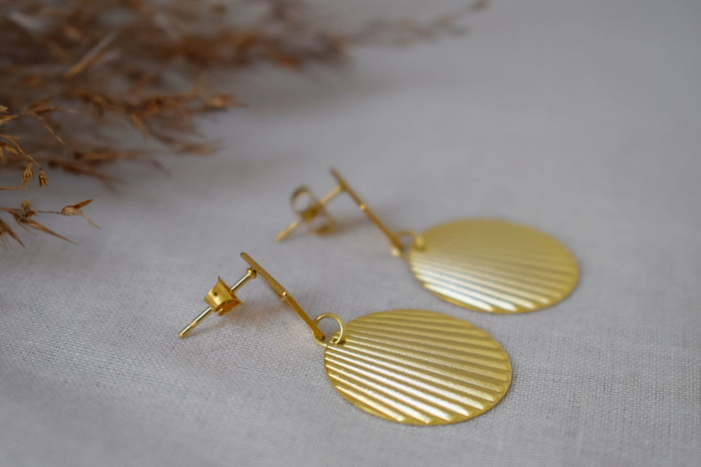 Kreisförmige Ohrstecker, Rauten-Ohrstecker, 24 Karat vergoldete Statement-Ohrringe, Rautenform, gewellt, Scheibe, Platte, rund, Schmuckgeschenk