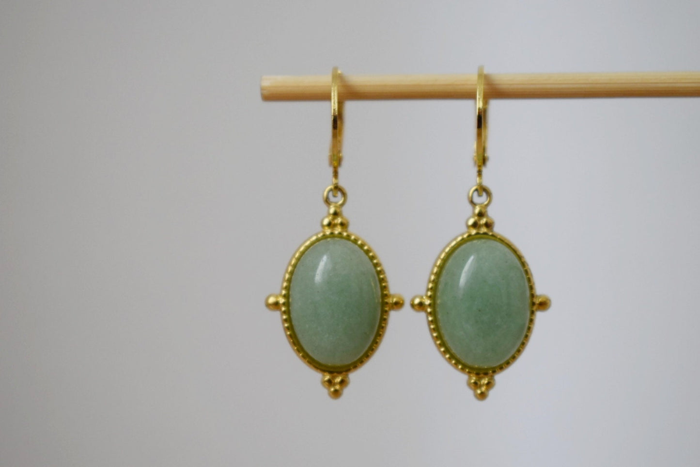 Aventurin-Ohrringe, ovale Ohrhänger, grüner Edelstein, 24 Karat vergoldete Edelstahl-Ohrringe, einzigartiger Aventurin-Schmuck