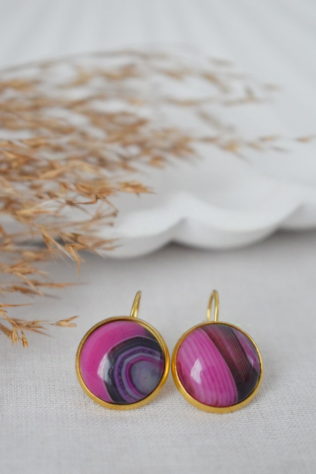 Rosa Ohrringe mit Achatband, Edelstein-Ohrringe mit Hebelverschluss, Rosa Gold, Edelstahl, Stein-Ohrhänger, Einzigartiger Schmuck, Geschenk für Sie