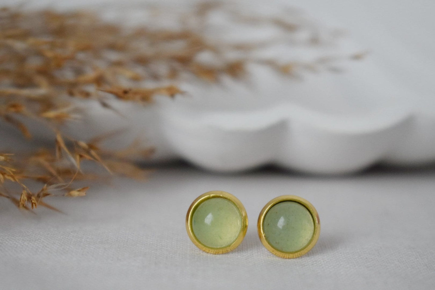 Mini Grüne Aventurin 6mm Ohrstecker, Edelstein Kleine Ohrringe, 18k vergoldeter Edelstahl, Minimalistisch, Geburtsstein Schmuck Geschenk