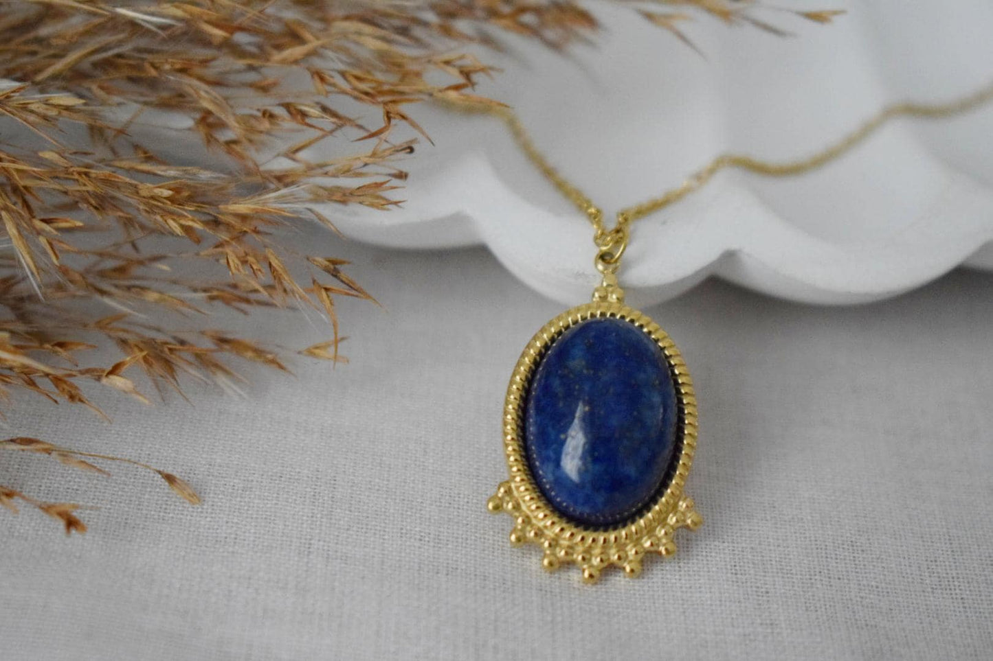 Lapislazuli Halskette Gold, Ovale Edelstein Viktorianische Halskette für Frauen, Einzigartiger Anhänger, Stein Statement Halskette, Bestes Schmuck Geschenk für Sie