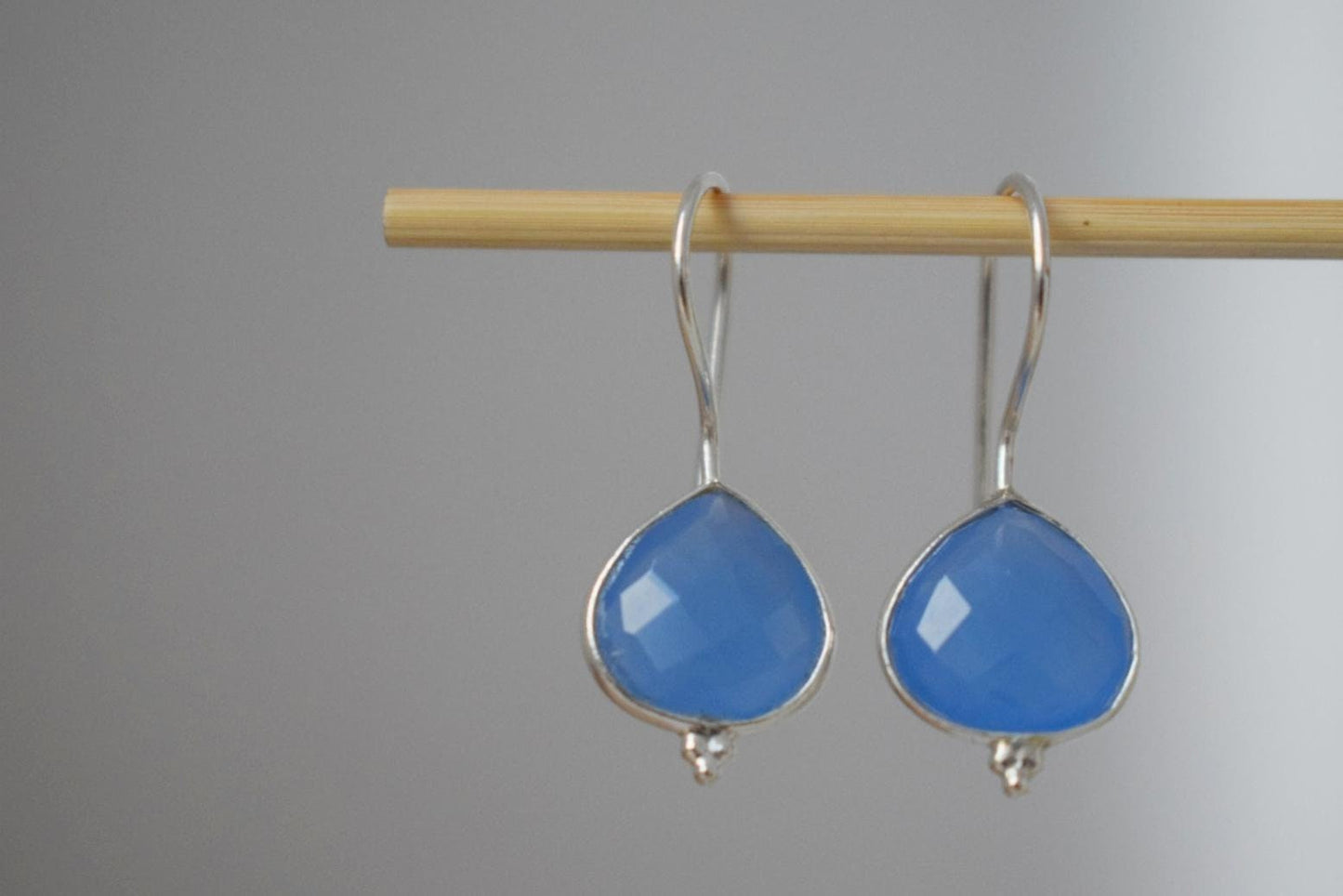 Muttertagsgeschenke, Blaue Chalcedon Ohrringe aus 925 Sterling Silber, Tropfen Edelstein, Naturstein, Einzigartiger Schmuck, Muttertagsgeschenk