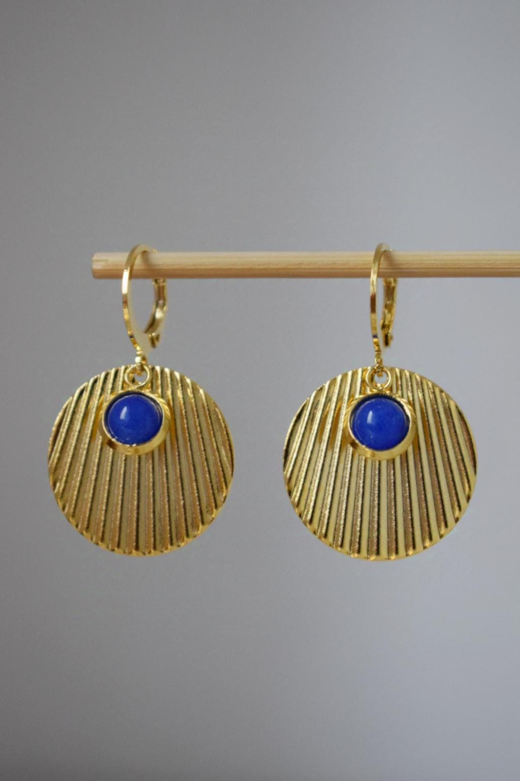 Blaue Jade Ohrringe, Runde Scheibenohrringe, 24k vergoldete Edelstahlohrringe, Leichter Schmuck, Bestes Weihnachtsgeschenk für Sie