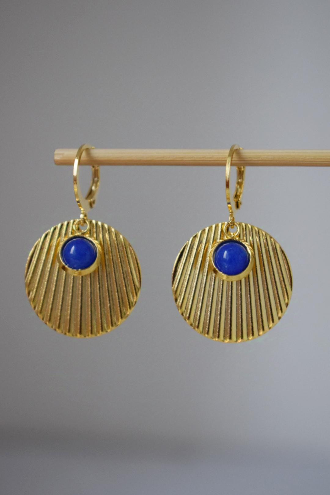 Blaue Jade Ohrringe, Runde Scheibenohrringe, 24k vergoldete Edelstahlohrringe, Leichter Schmuck, Bestes Weihnachtsgeschenk für Sie