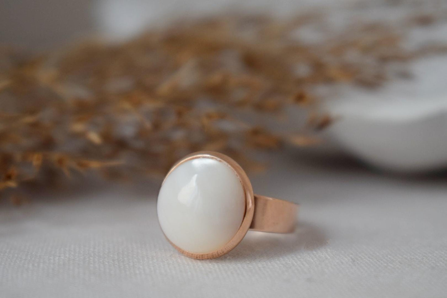 Perlmutt Roségold Ring für Frauen, Muschel Verstellbarer Ring, Alltäglicher weißer runder Ring, Schmuckgeschenk für Sie