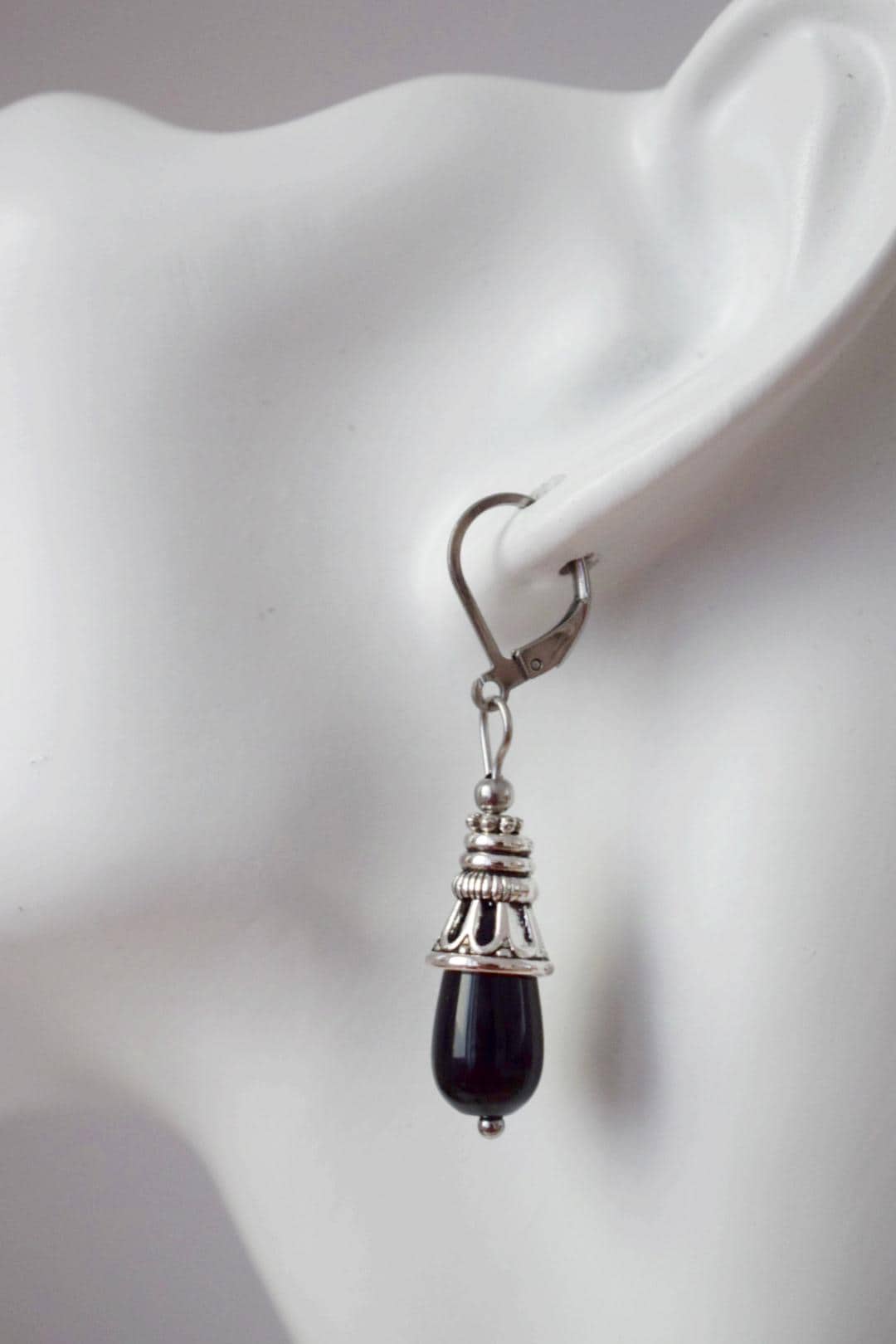 Schwarze Onyx Tropfen Ohrringe, Schwarze Edelstein Silber Tropfen Ohrringe, Vintage Stein Ohrringe für Frauen, Handgefertigter Schmuck Geschenk für Sie