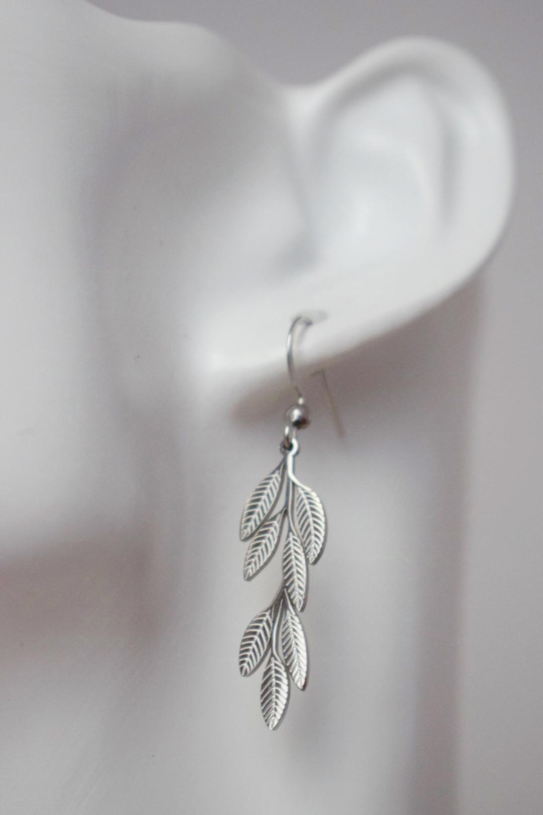 Blattohrringe für Frauen, Chirurgenstahl-Ohrhänger, Boho-Statement-Ohrringe, Leichter Schmuck, Bestes Geschenk für Sie