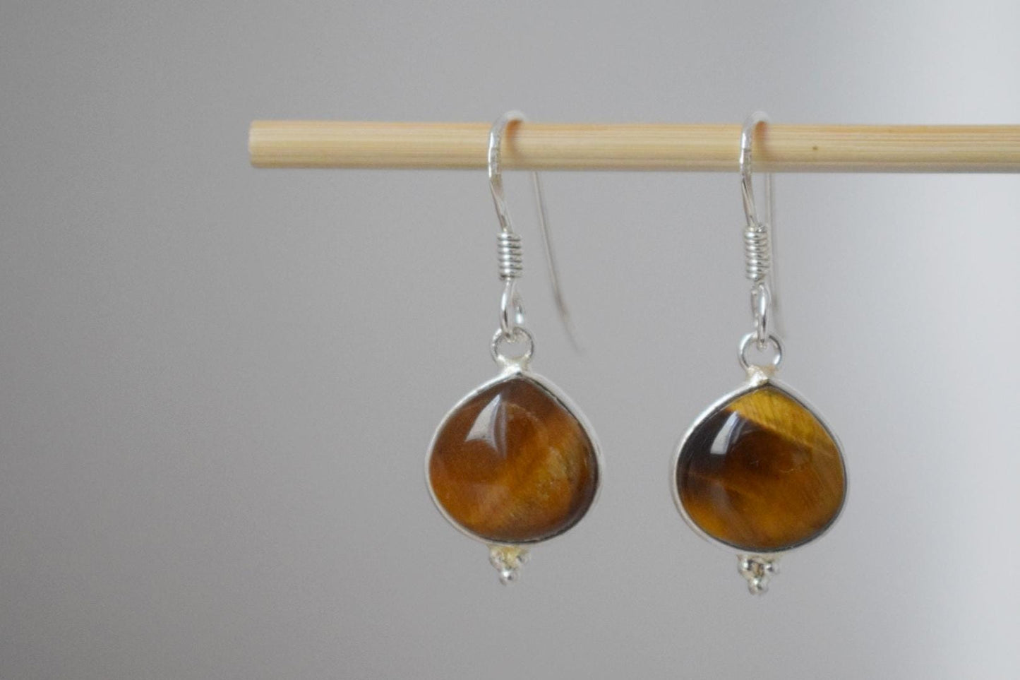 Tigerauge Sterling Silber Ohrringe, Tropfen Edelstein Ohrringe, Tigerauge Naturstein, Einzigartiger Schmuck, Bestes Weihnachtsgeschenk für Sie