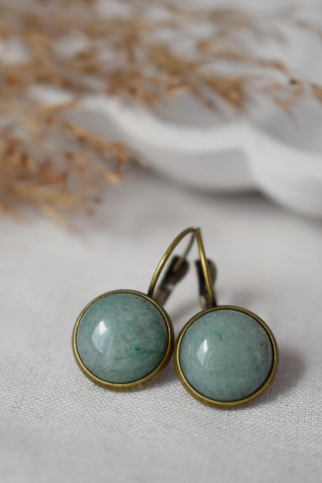 Grüne Aventurin-Vintage-Ohrringe, Edelstein, rund, grüner Stein, baumelnd, antike Bronze, Hebelverschluss, Aventurin-Schmuck, Hängeohrringe