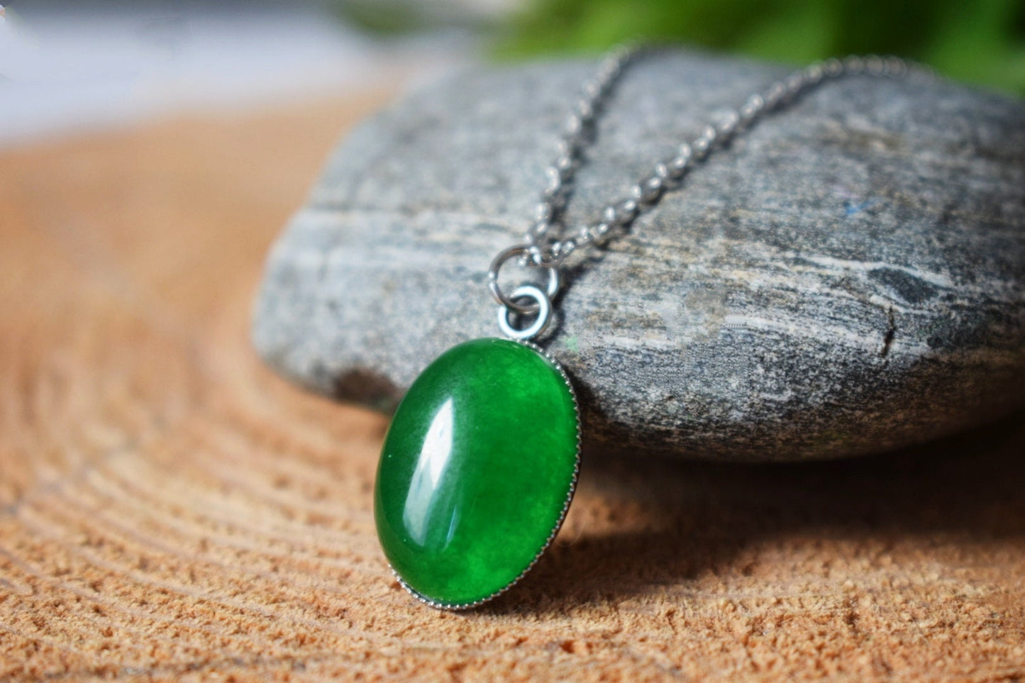 Grüne Jade Anhänger Halskette Silber für Frauen, Oval, Grüne Halskette, Grüne Edelstein Halskette, Jade Anhänger, handgefertigtes Schmuckgeschenk für Sie