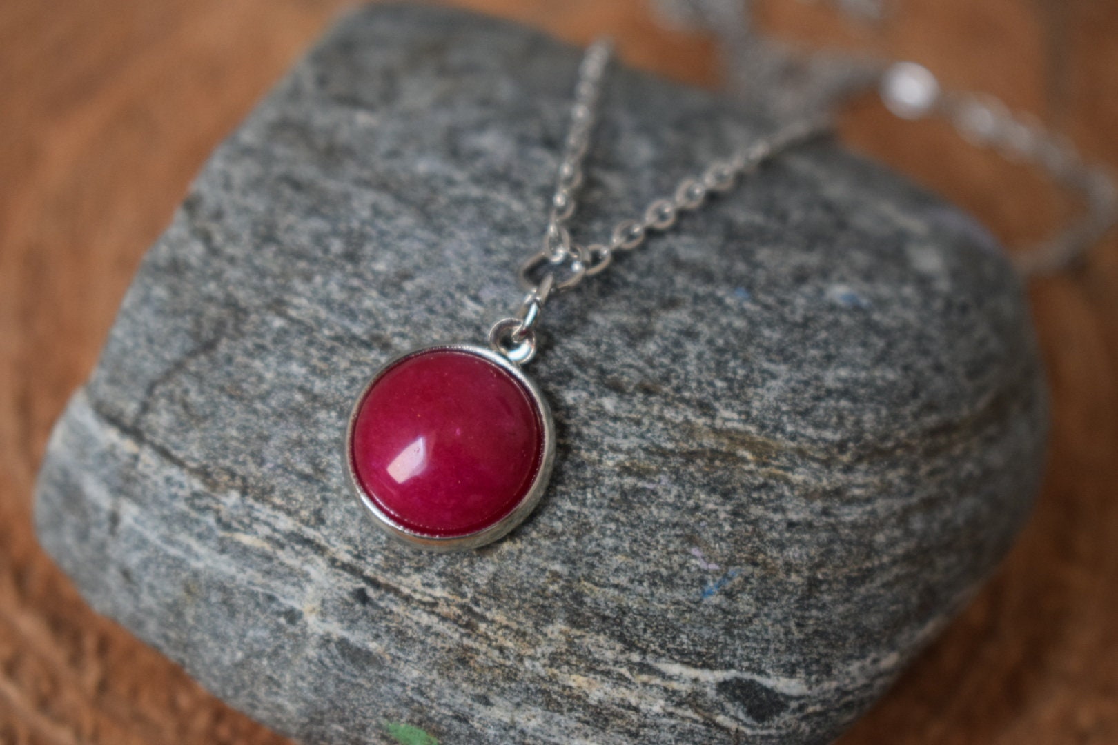 Pink Jade Necklace: Stainless Steel Round Gemstone Pendant, Lightweight Jewelry