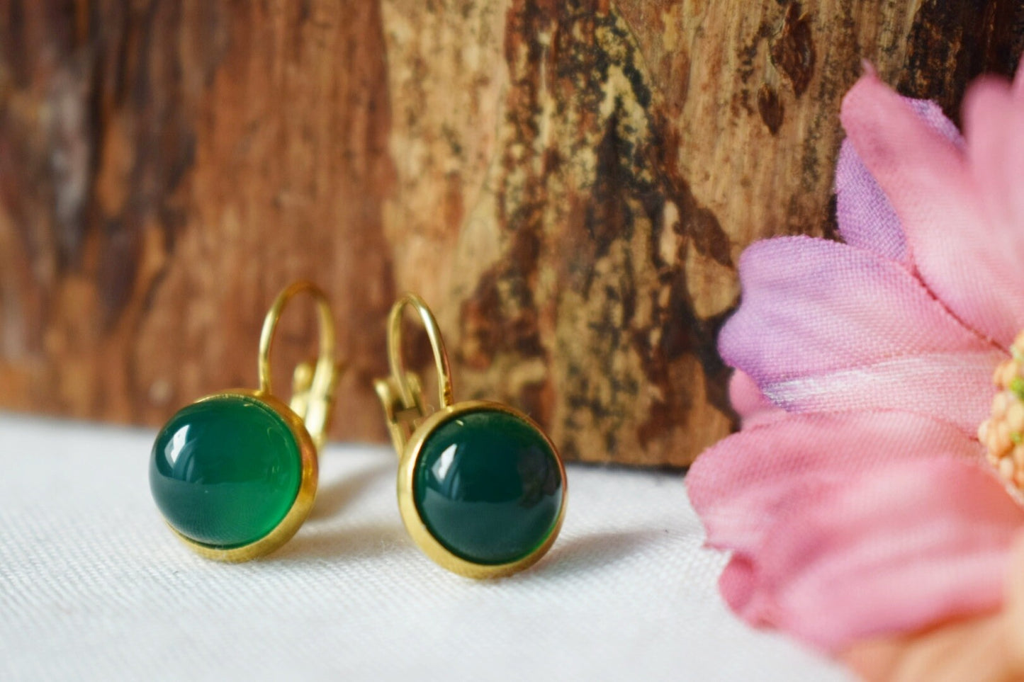 Grüne Achat Edelstein Ohrringe, Kleine Stein Ohrhänger, 18k vergoldeter Edelstahl Hebelverschluss, Handgefertigter Schmuck, Geschenk für Sie