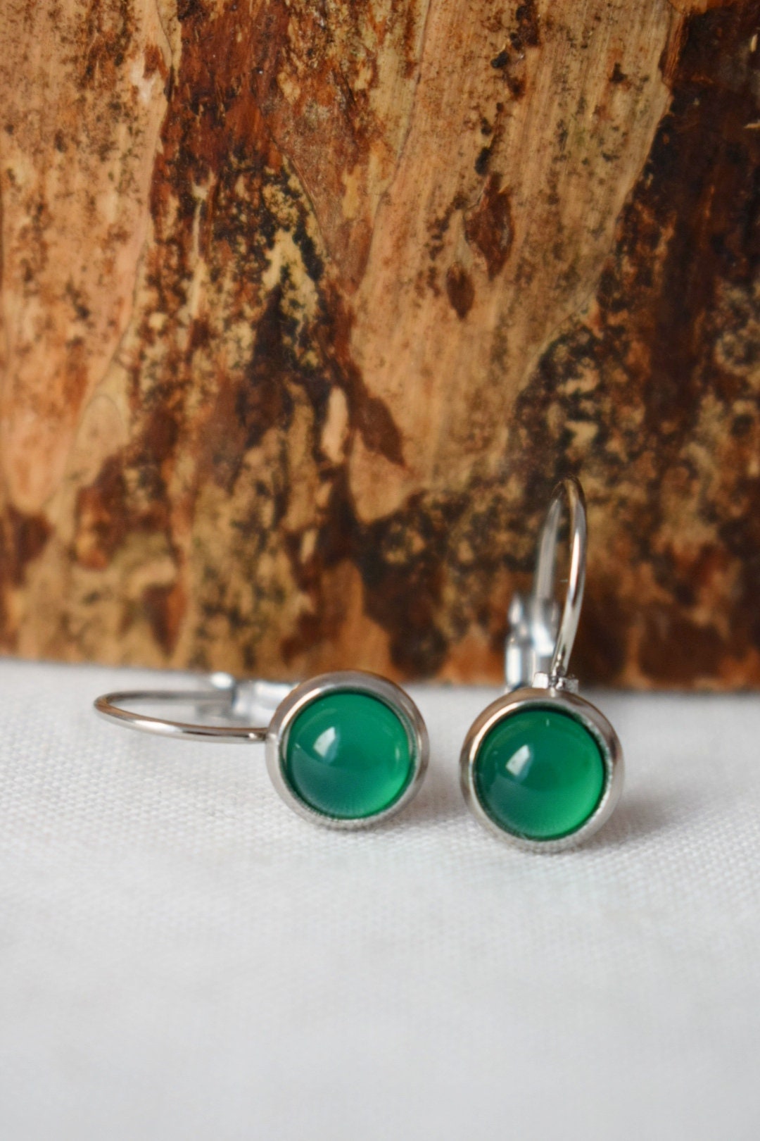 Grüne Achat-Ohrringe aus Edelstahl mit Klapphebel, 6 mm runder Edelstein, handgefertigt, Unisex-Schmuck, bestes Weihnachtsgeschenk