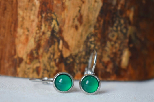 Grüne Achat-Ohrringe aus Edelstahl mit Klapphebel, 6 mm runder Edelstein, handgefertigt, Unisex-Schmuck, bestes Weihnachtsgeschenk