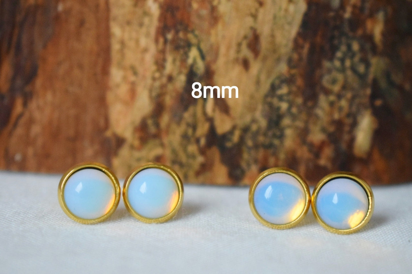 Halskette Opalith Mondstein, Minimalistische goldene Halskette mit rundem Anhänger für Frauen, 10mm Anhänger, Regenbogen, Edelstein, Brautjungfern, Geschenk für Sie