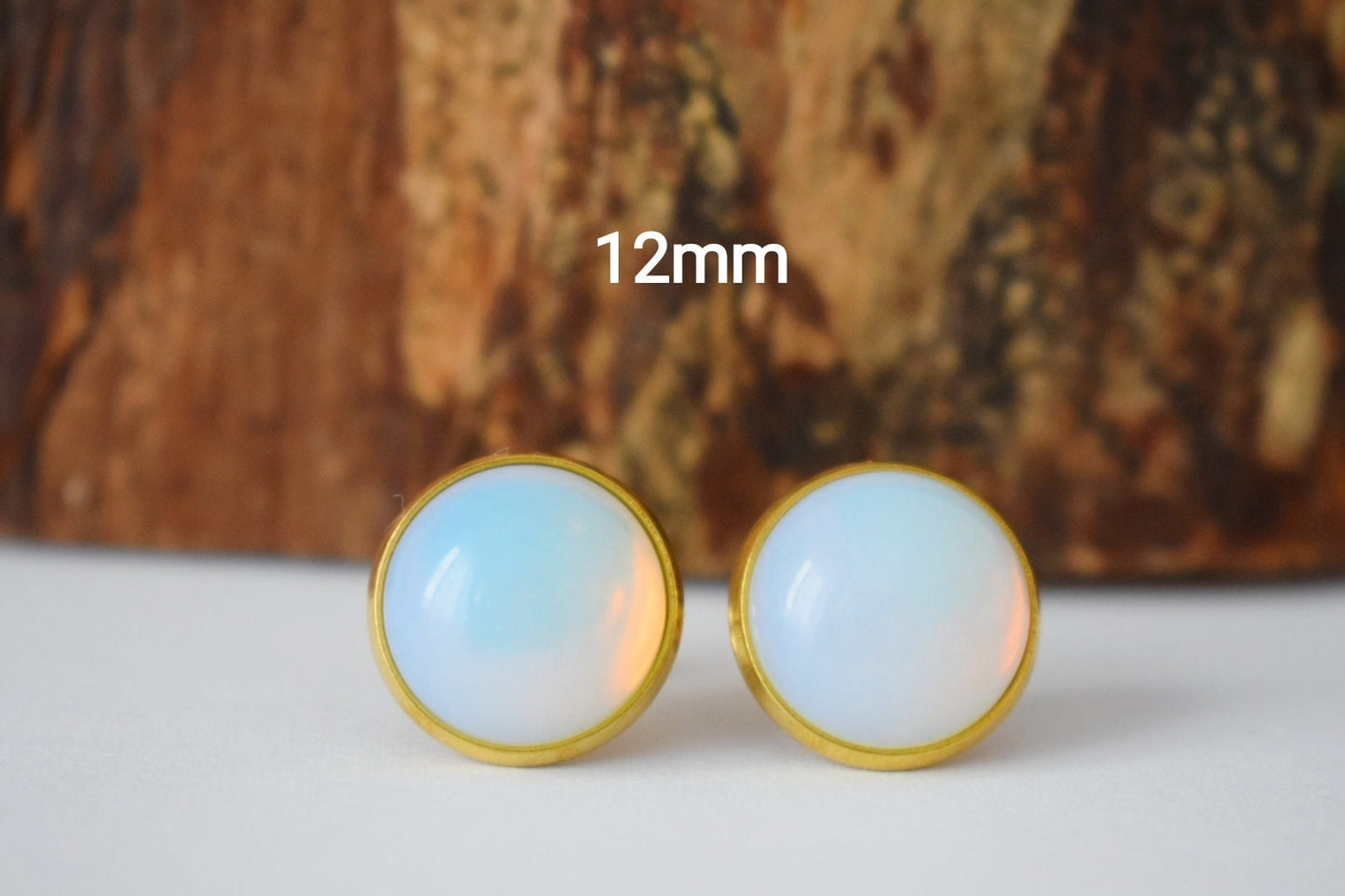 Halskette Opalith Mondstein, Minimalistische goldene Halskette mit rundem Anhänger für Frauen, 10mm Anhänger, Regenbogen, Edelstein, Brautjungfern, Geschenk für Sie