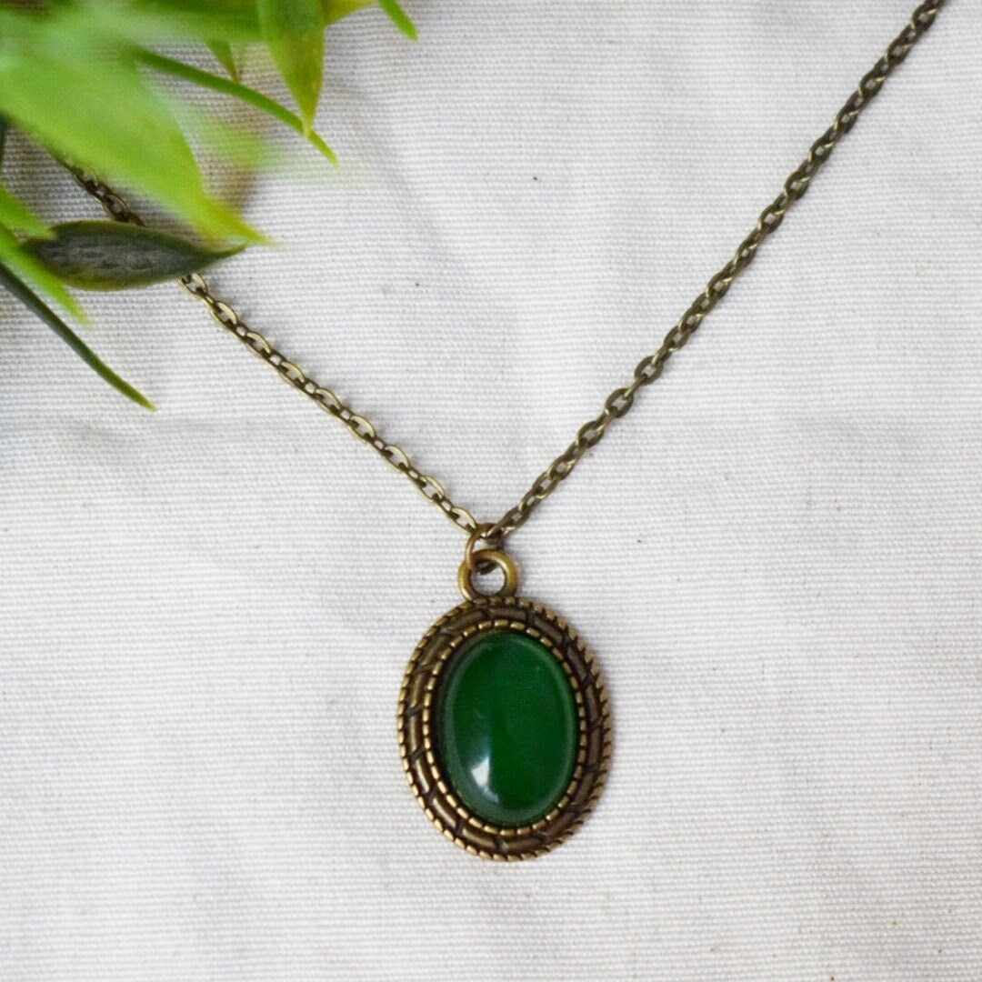 Vintage Bronze Green Jade Pendant Necklace, Oval Gemstone, Boho Jewelry