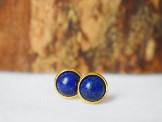 Lapis Ohrstecker Gold, Blaue Lapis Ohrringe Gold, Rund, Minimalistisch, 8mm, Lapislazuli Schmuck, September Geburtsstein, Handgemachter Schmuck
