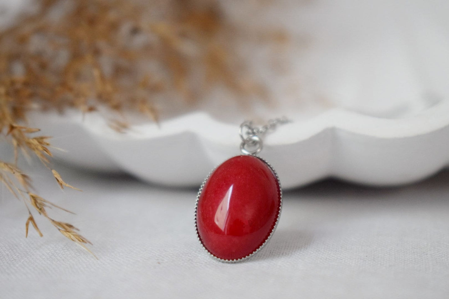 Halskette Rote Jade für Frauen, Lange verstellbare Kette mit Edelsteinanhänger, Stein Statement Halskette, handgefertigter Schmuck, Geschenk für Sie