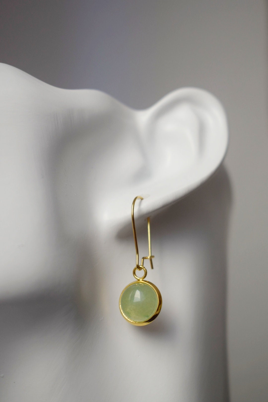 Grüne Aventurin Ohrringe, Edelstein Anhänger Ohrringe, Creolen mit Stein, Hängende Ohrringe, Aventurin Gold Schmuck, Geschenk sie