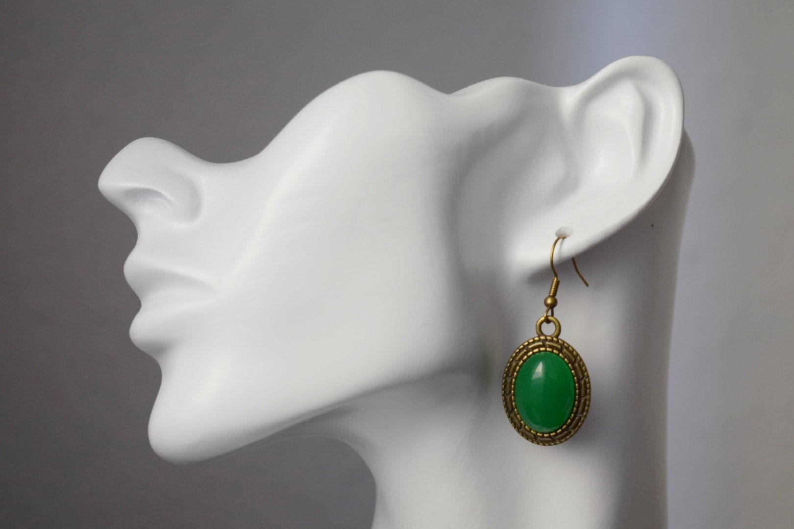 Vintage Bronze Green Jade Pendant Necklace, Oval Gemstone, Boho Jewelry