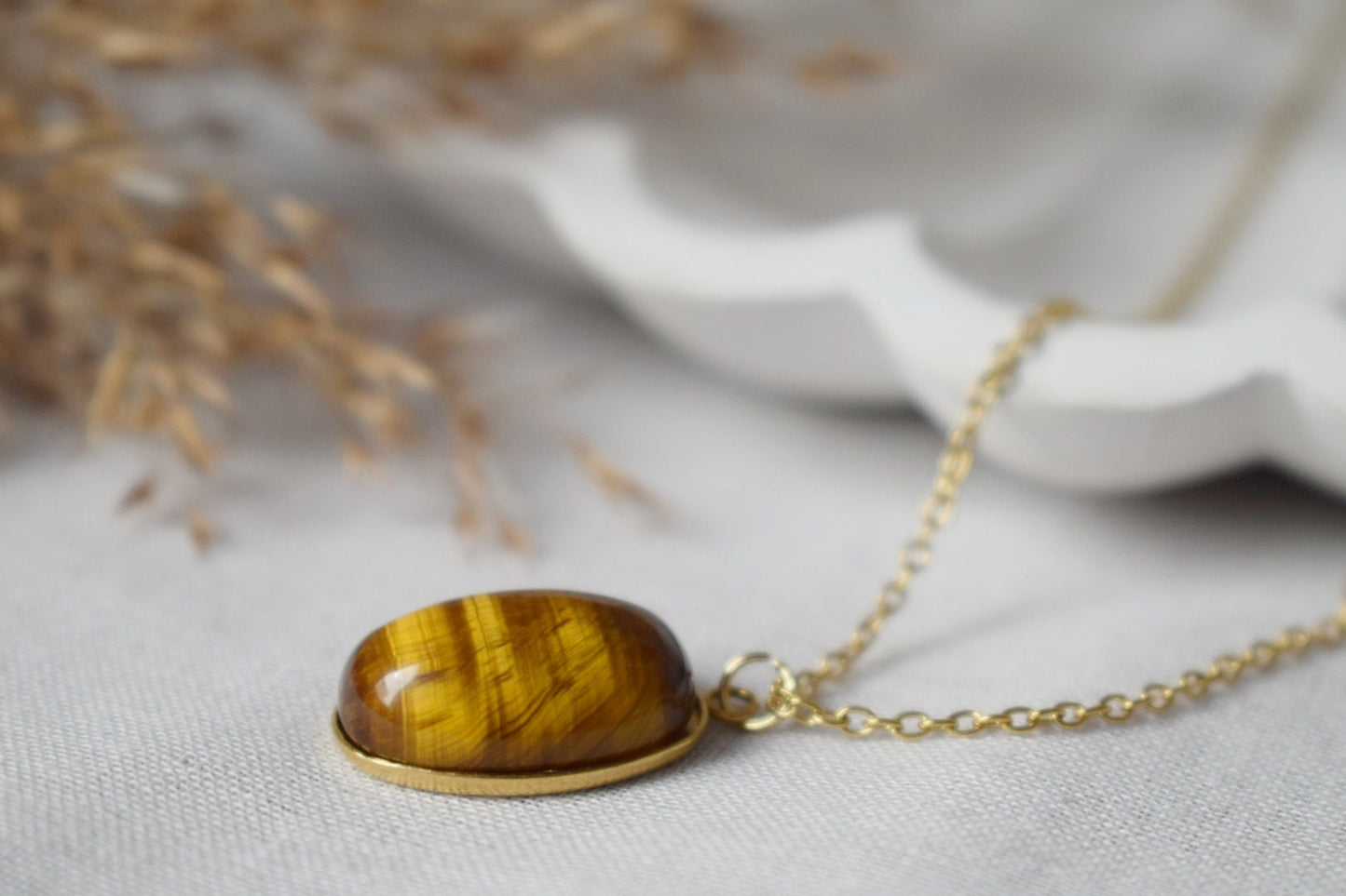 Halskette Ovaler Tigerauge Edelstein Anhänger, Tigerauge vergoldeter Edelstahl Schmuck, Langer Braungold Geburtsstein, Weihnachtsgeschenk für Sie