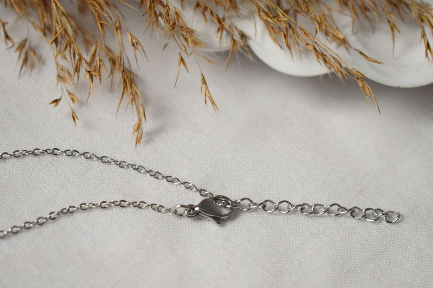 Natürliche grüne Jade Herz Halskette, Edelstein Anhänger, Lange Stein Halskette, Handgemachter Schmuck, Bestes Geschenk für sie, Muttertagsgeschenk