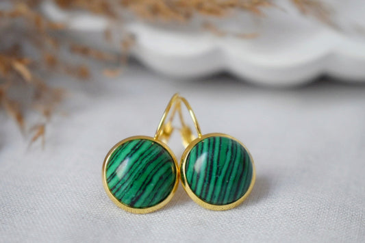 Malachit Ohrringe, Kleine grüne Edelstein Ohrringe, Boho Leverback Ohrringe, 18k vergoldeter Edelstahl Schmuck, Geschenk für Sie