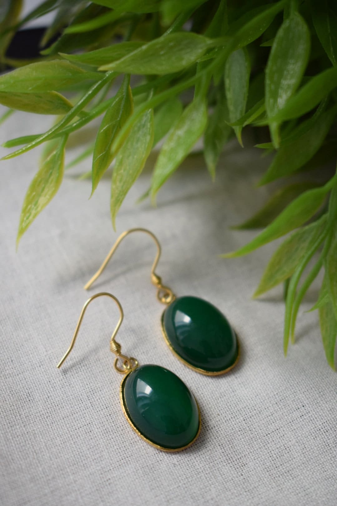 Grüne Achat Ohrringe Gold, Ovale Edelstein Ohrringe, Grüne Stein Ohrringe, Hängende grüne Ohrringe, Handgemachter Achat Schmuck, Geschenk für Sie