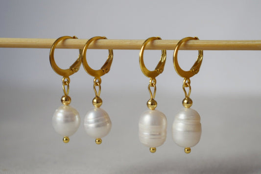 Süßwasserperlen-Ohrringe, 24 Karat vergoldete Edelstahl-Ohrringe, schlichte, elegante Tropfenohrringe, leichter, minimalistischer Schmuck