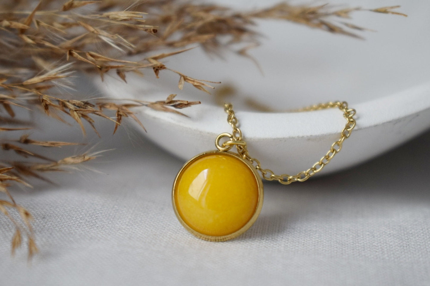Gelbe Jade Halskette Gold für Frauen, Edelstein Halskette, Runde Anhänger Halskette, Gelbe Stein Gold Halskette, Jade Gold Schmuck, Geschenk für Sie