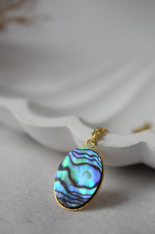 Natürliche Abalone-Muschelkette, Paua-Muschel, Abalone-Halskette mit ovalem Anhänger, Bunte Abalone, Abalone-Goldschmuck für Frauen