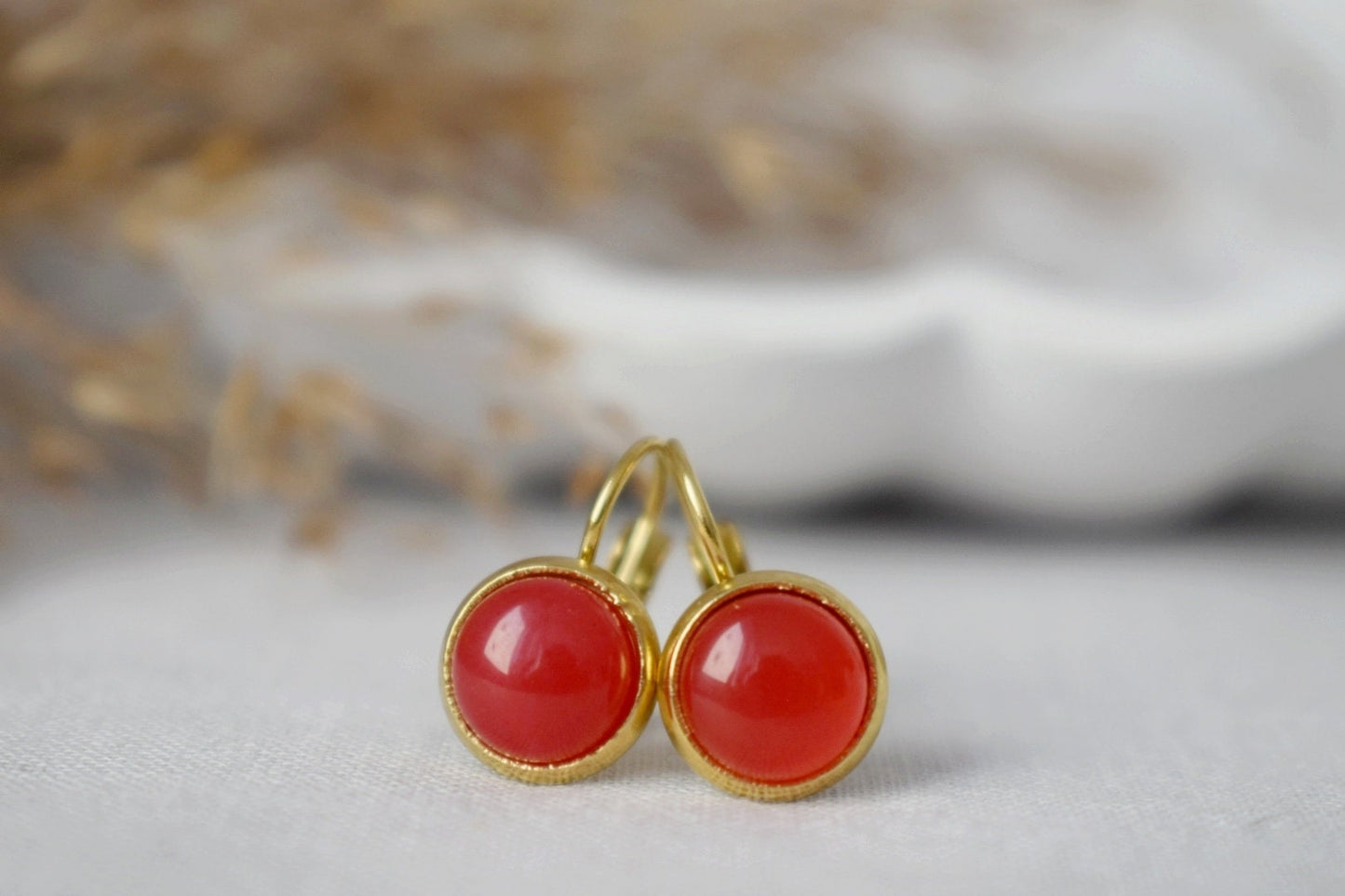 Rote Jade Ohrringe Gold, 12mm Edelstein Ohrringe, Stein Hängende Ohrringe, Rote Stein Lever Back Ohrringe, Jade Schmuck, Geschenk für Sie