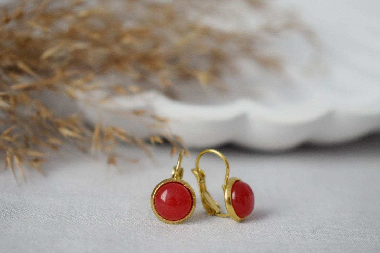 Rote Jade Ohrringe Gold, 12mm Edelstein Ohrringe, Stein Hängende Ohrringe, Rote Stein Lever Back Ohrringe, Jade Schmuck, Geschenk für Sie