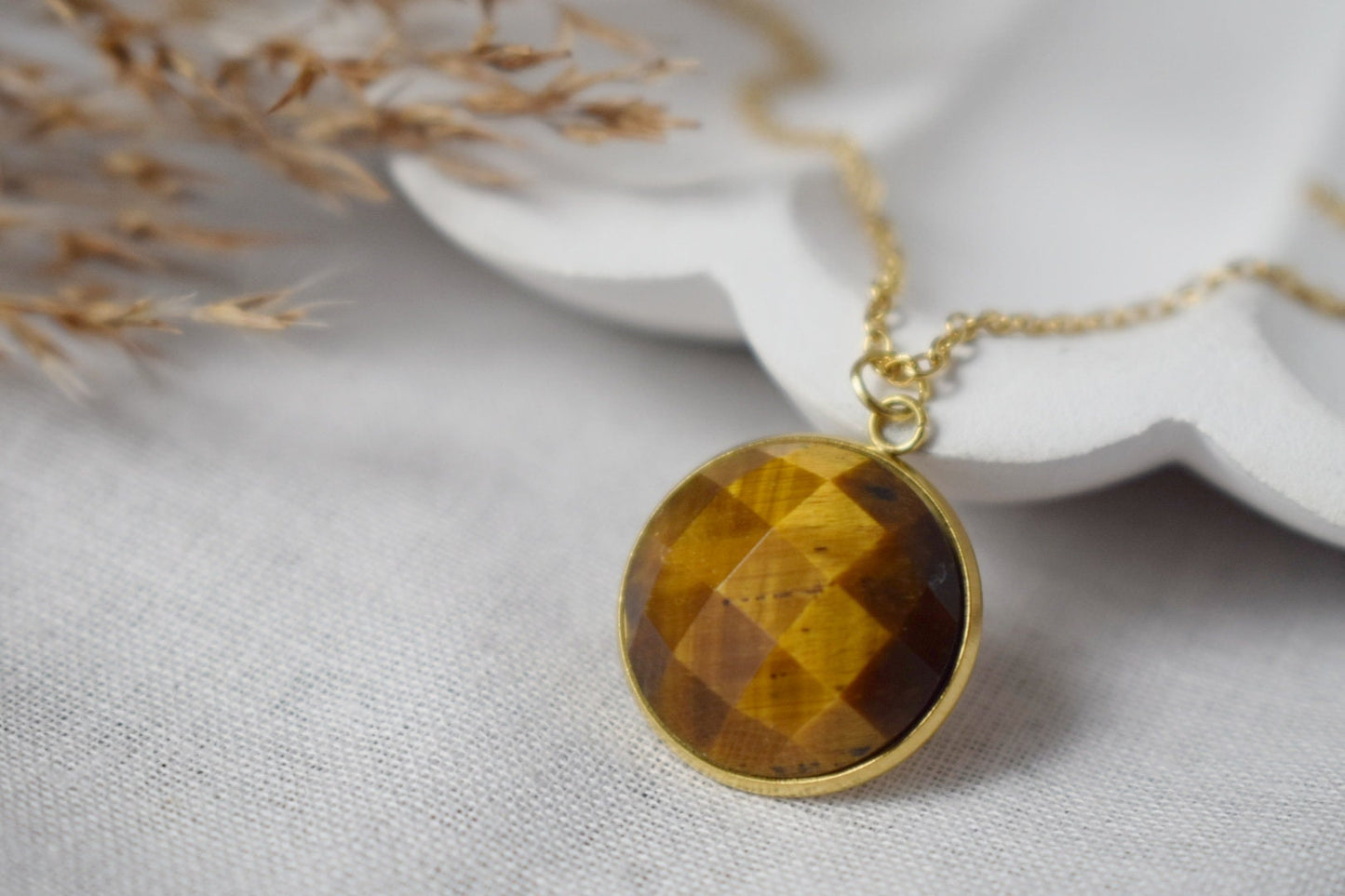 Tigerauge Halskette für Frauen, Facettierte Edelstein Halskette, Tigerauge Schmuck, Runde Stein Halskette, Vergoldeter Edelstahl, Geschenk für Sie