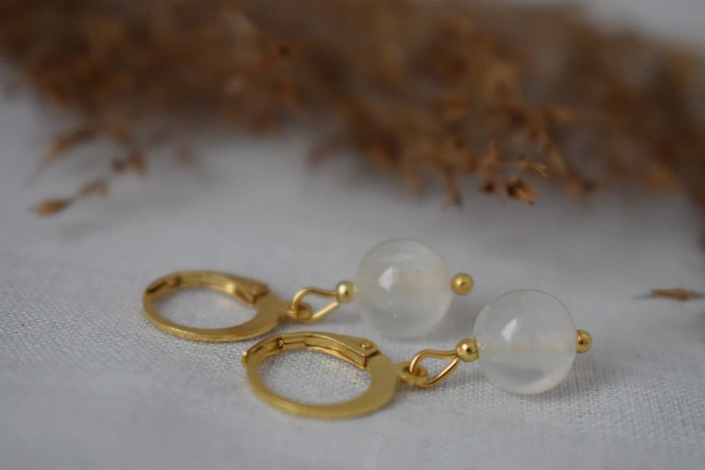 Kleine Edelstein-Ohrringe, Aventurin, Rosenquarz, Selenit, Gelbe Jade, Kugelohrringe, minimalistischer handgefertigter Schmuck, Geschenk für Sie