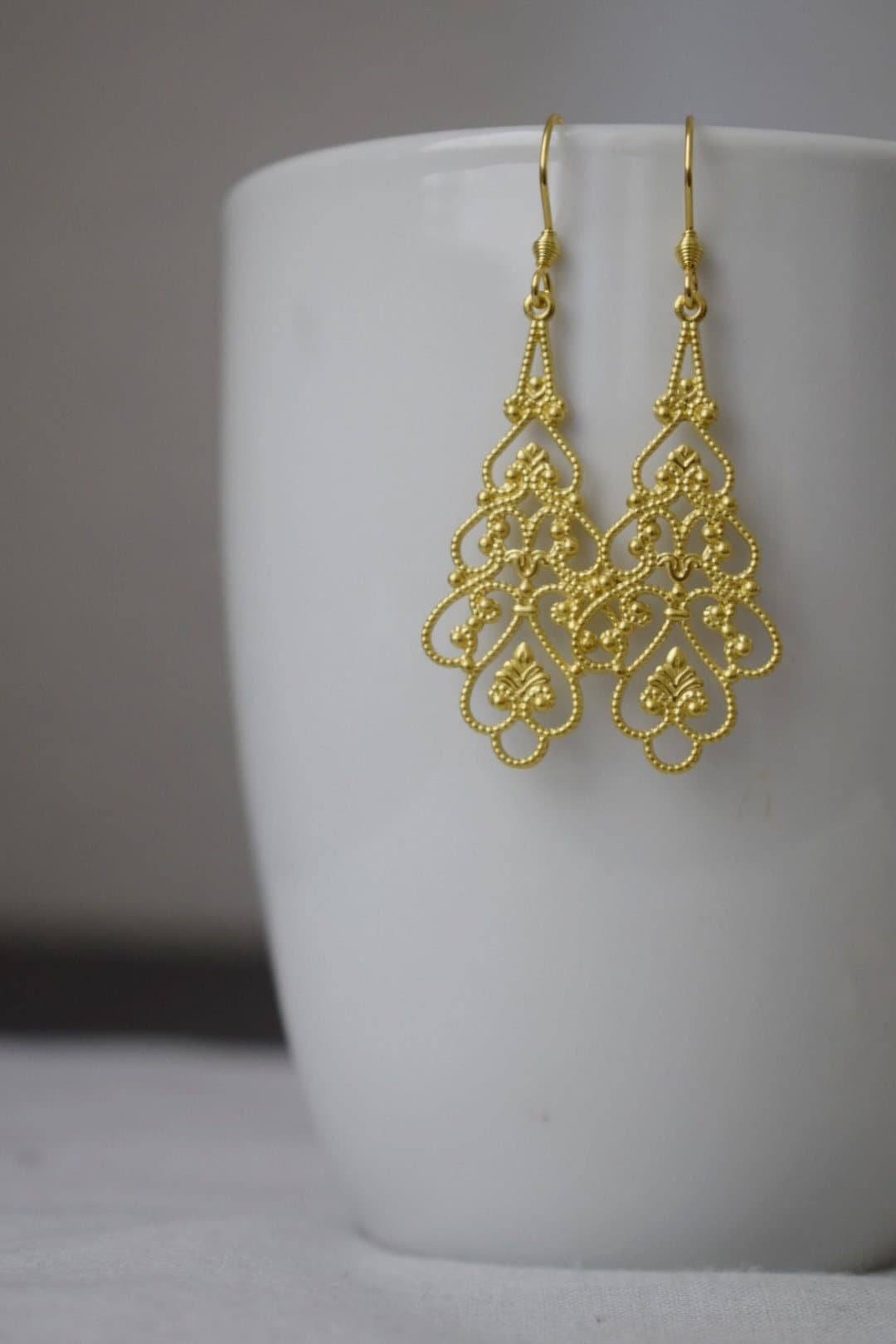 Ornament Ohrringe gold, Lange filigrane &amp; florale Ohrringe, Vintage, Boho, Edelstahl, Tropfen Ohrringe, Unikat, handgefertigtes Schmuckgeschenk