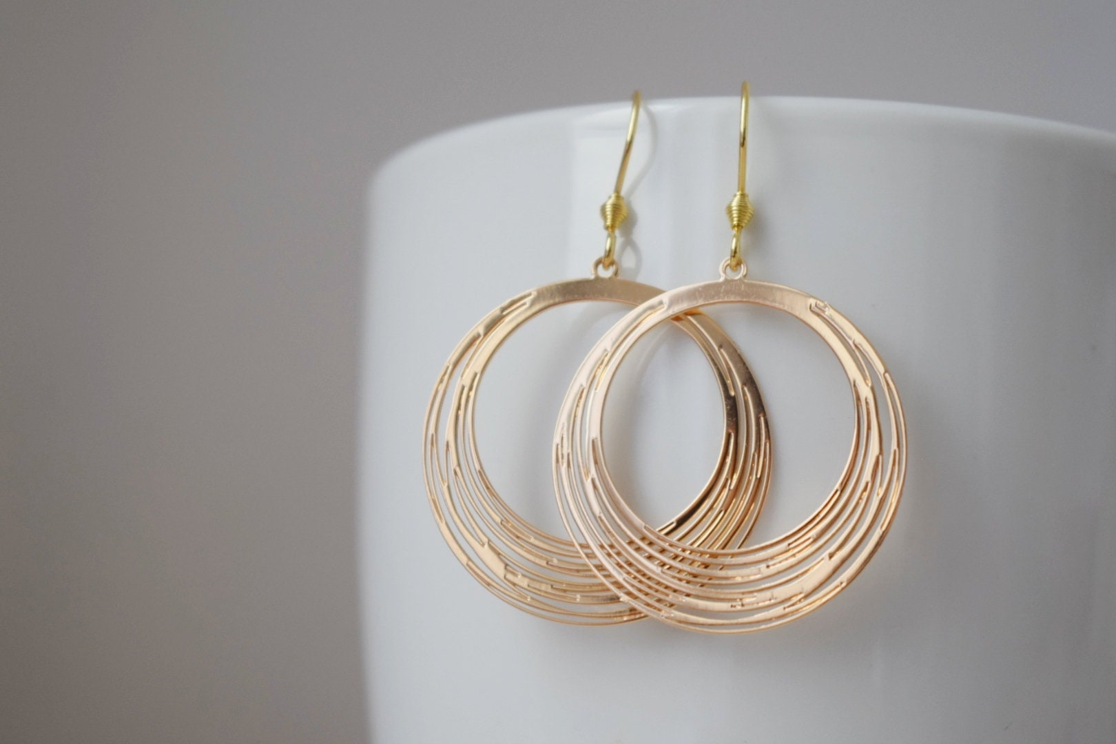 Filigree Circle Earrings: 18k Gold Plated Stainless Steel Hooks Jewelry
