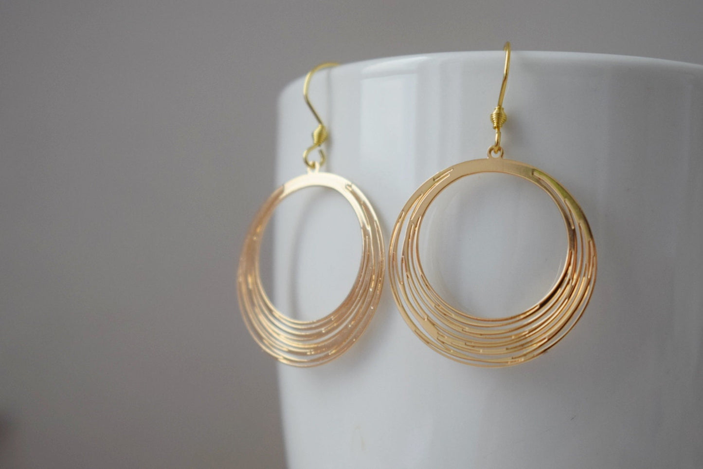 Filigree Circle Earrings: 18k Gold Plated Stainless Steel Hooks Jewelry