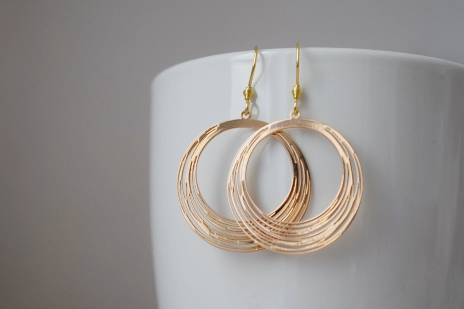 Filigree Circle Earrings: 18k Gold Plated Stainless Steel Hooks Jewelry
