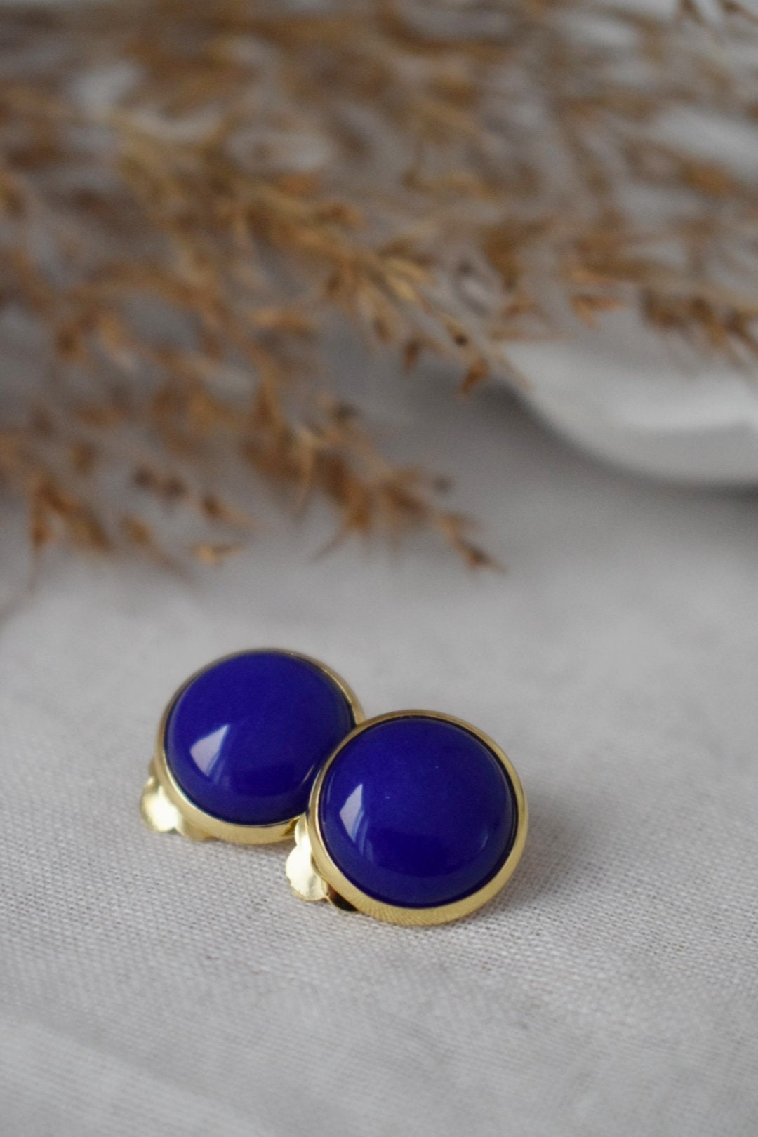 Blue jade clip on earrings, Gemstone round ear clips, Non pierced earrings, Unisex jewelry