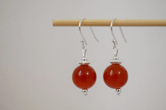 Karneol Ohrringe, Sterling Silber Rot Orange Edelstein Ohrringe, Naturstein, Minimalistischer Schmuck, Geschenk für Sie