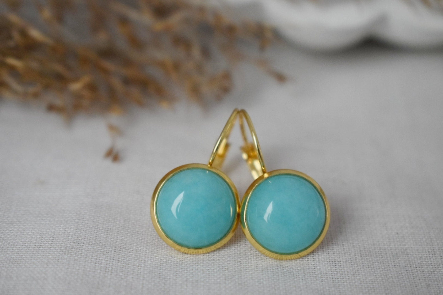 Türkis Jade Ohrringe, 12mm Edelstein Ohrringe, Hängende Ohrringe, Türkis Gold, Lever Back Ohrringe, Jade Schmuck, Geschenk für Sie