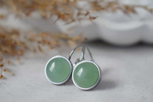 Aventurin-Ohrhänger, Schmuck mit grünem Edelstein, Chakra-Geburtsstein, Leichte Ohrringe, Bestes Weihnachtsgeschenk, Kleine Unisex-Ohrringe