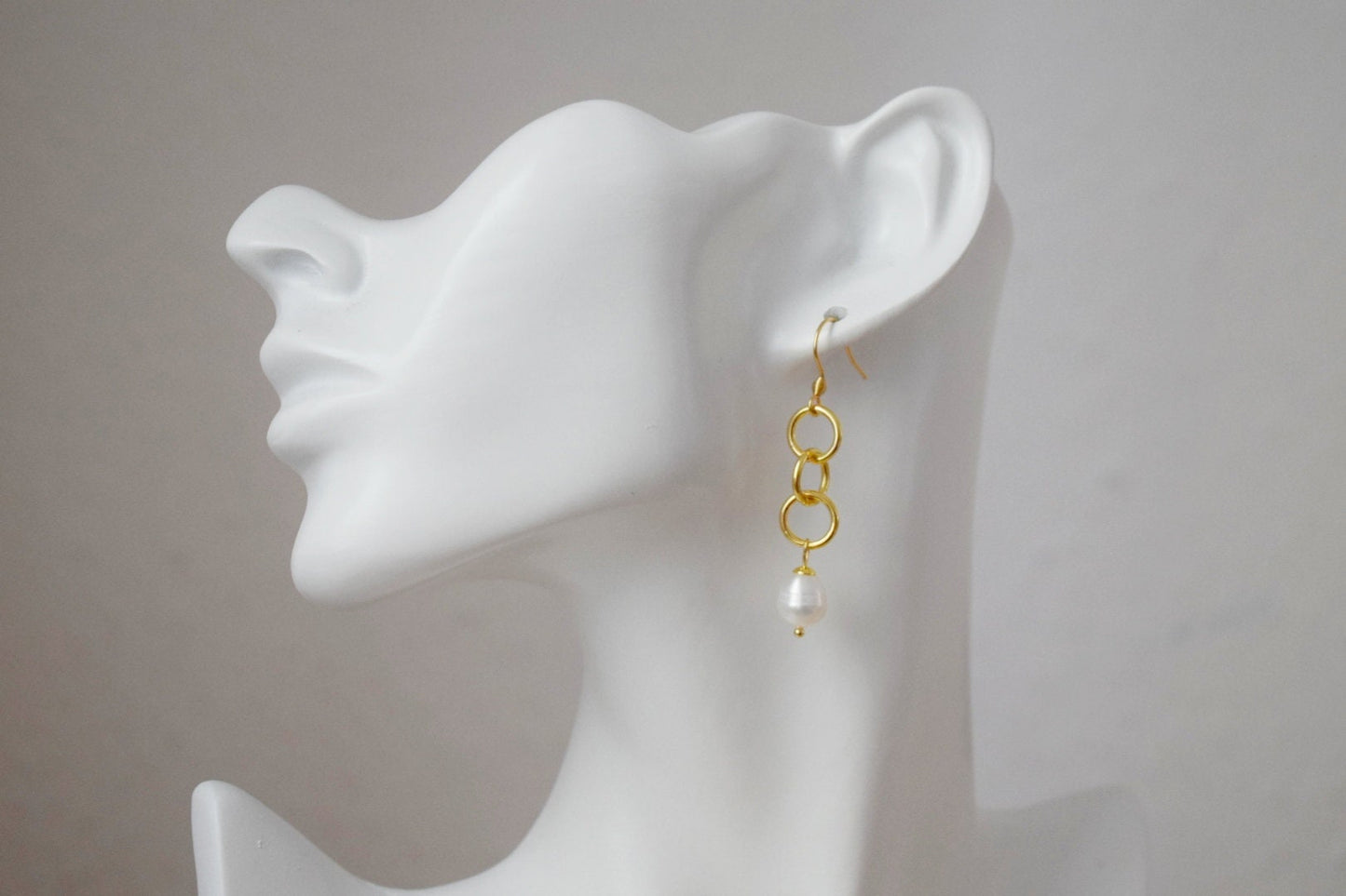Süßwasserperlen Ohrringe, Boho Ohrringe, Lange moderne Ohrhänger, 24k vergoldeter Edelstahlschmuck, Bestes Geschenk für Sie
