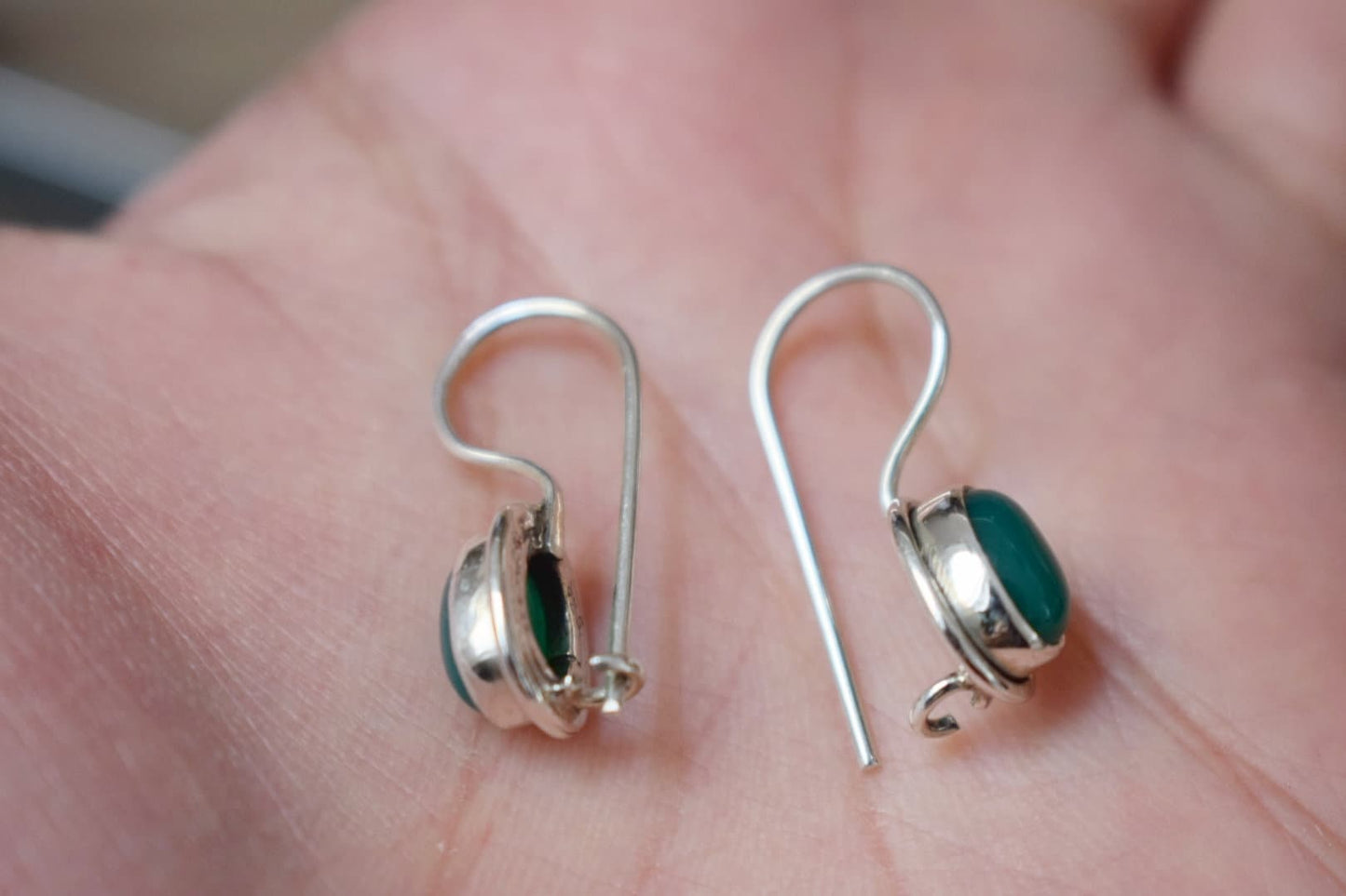 Mother's day gifts, Small green onyx earrings in 925 sterling silver, Natural stone, Unique oval gemstone earrings, Minimalist jewelry