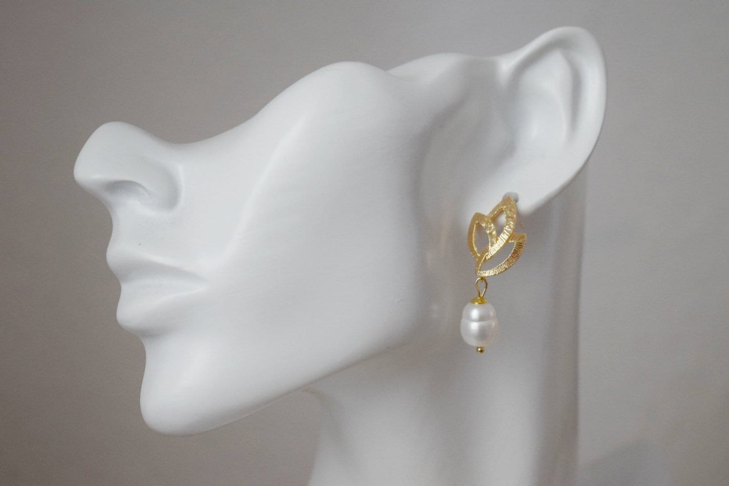 Blattohrstecker mit Süßwasserperle, Jugendstil Ohrhänger, Hochzeitsschmuck, Bestes Geschenk für Sie