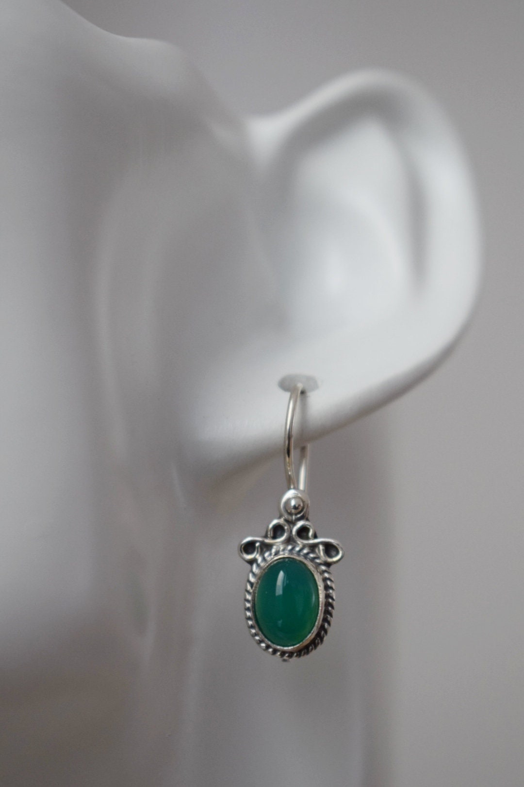 Grüne Onyx Ohrringe Sterling Silber, Boho Edelstein Ohrringe, Leichte Ornament Ohrringe, Einzigartiger Naturstein Schmuck, Muttertagsgeschenk